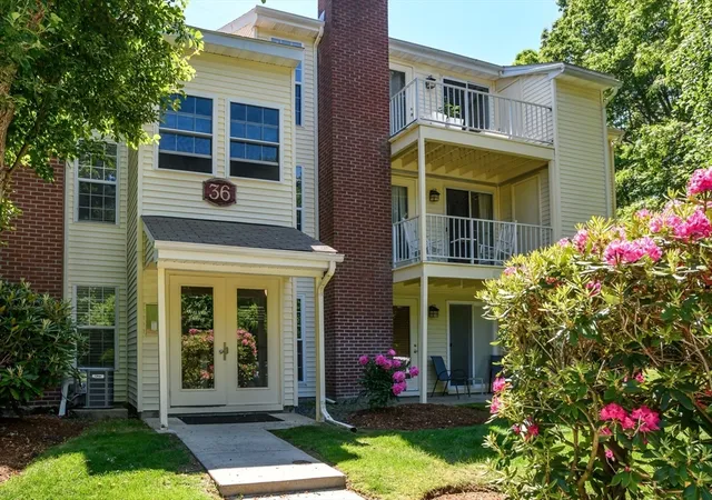 Homes for sale in Natick, MA | 36 Walden Dr #19, Natick, MA 01760 | MLS# 73530865