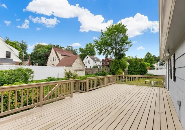 28th image of 4 Rossmore Rd, Lynnfield, MA 01940 | MLS# 73541400