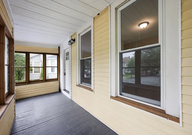 3rd image of 29 Yale St, Springfield, MA 01109 | MLS# 73559978
