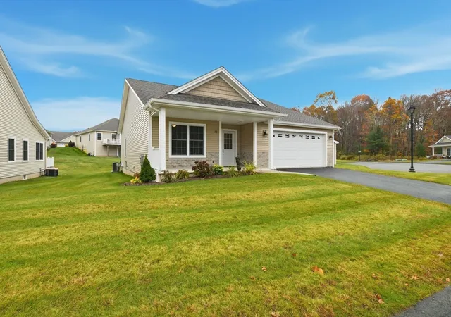 Homes for sale in Wilbraham, MA | 32 Lodge Lane #32, Wilbraham, MA 01095 | MLS# 73451919