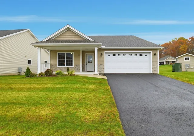 Homes for sale in Wilbraham, MA | 32 Lodge Lane #32, Wilbraham, MA 01095 | MLS# 73451919