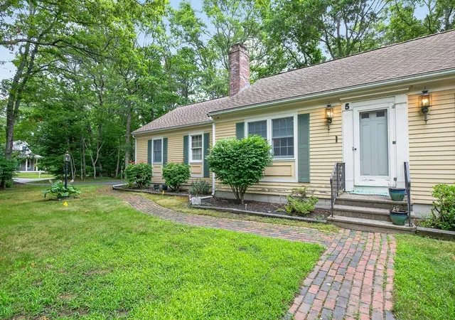 3rd image of 5 Greenview Cir, Sandwich, MA 02563 | MLS# 73549366