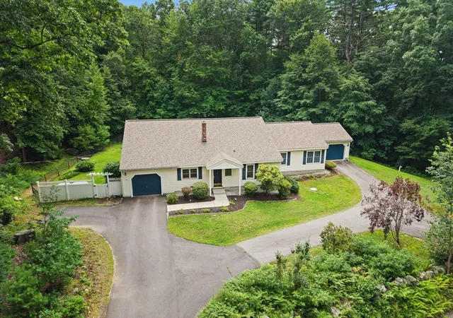 2nd image of 34 Old Milford Rd, Amherst, NH 03031 | MLS# 73561269