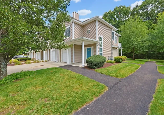 2nd image of 631 East St #J204, Mansfield, MA 02048 | MLS# 73566521
