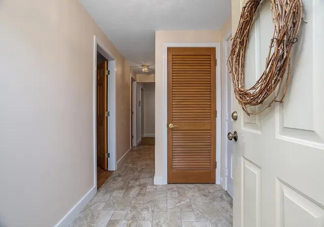 2nd image of 212 Ridgefield Cir #212B, Clinton, MA 01510 | MLS# 73544203