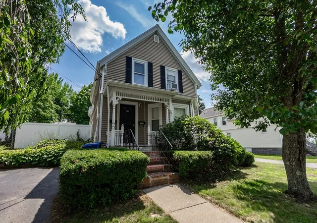 1st image of 489 South Ave, Whitman, MA 02382 | MLS# 73565485