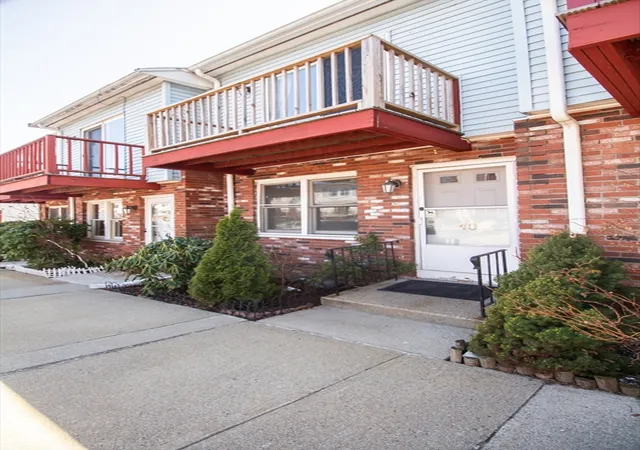 Homes for sale in Chelsea, MA | 250 Congress Ave, Chelsea, MA 02150