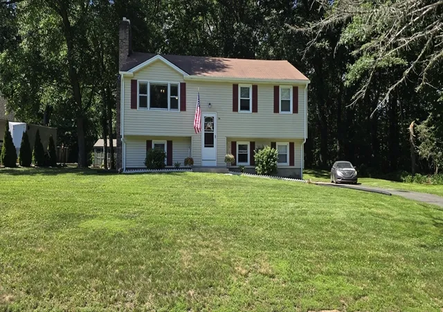 Homes for sale in Agawam, MA | 135 Red Fox Dr, Agawam, MA 01030 | MLS# 73541932
