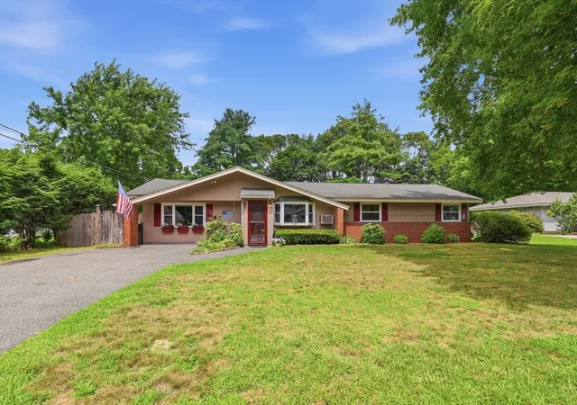 2nd image of 8 Sloane Dr, Framingham, MA 01701 | MLS# 73553884