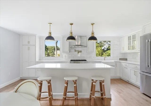 2nd image of 36 Smith Rd, Hingham, MA 02043 | MLS# 73551434