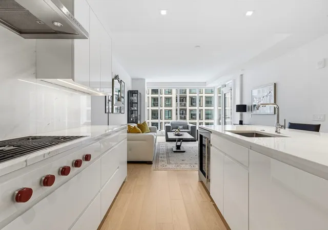 Homes for sale in Boston, MA | 150 Seaport Blvd #8A, Boston, MA 02210 | MLS# 73501807