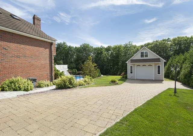 3rd image of 114 Upper Gore Rd, Webster, MA 01570 | MLS# 73558837
