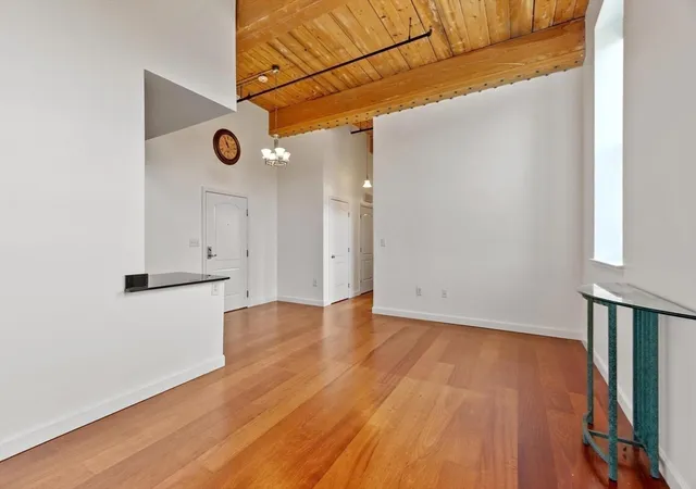 4th image of 52 Lawrence Dr #515, Lowell, MA 01854 | MLS# 73553489