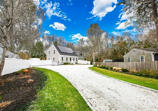 Photo 3 of Single family home for sale at 92 Rainbow Ave, Falmouth, MA 02536 | MLS# 73505404 | Listing updated on 2026-09-17
