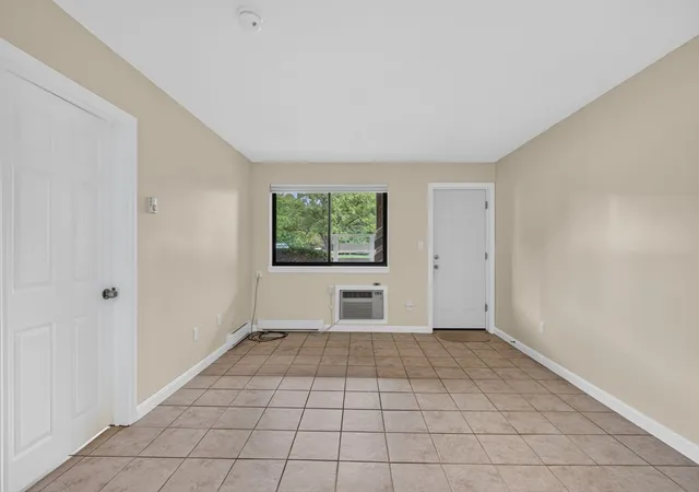 Listing Photo 5 - Condo for sale in building located at 14 Arizona Ter, Arlington, MA 02474 - Unit #8