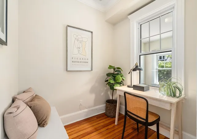 4th image of 293 Huron Ave, Cambridge, MA 02138