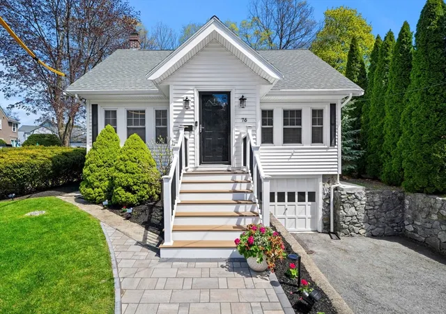 Homes for sale in Stoneham, MA | 76 Perkins St, Stoneham, MA 02180 | MLS# 73512747