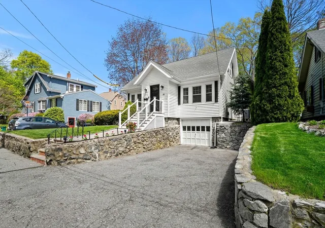Homes for sale in Stoneham, MA | 76 Perkins St, Stoneham, MA 02180 | MLS# 73512747