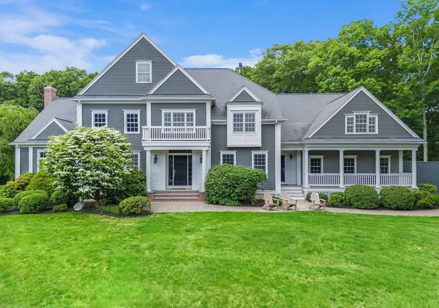 Homes for sale in Holliston, MA | 16 Kingsbury Dr, Holliston, MA 01746 | MLS# 73538100