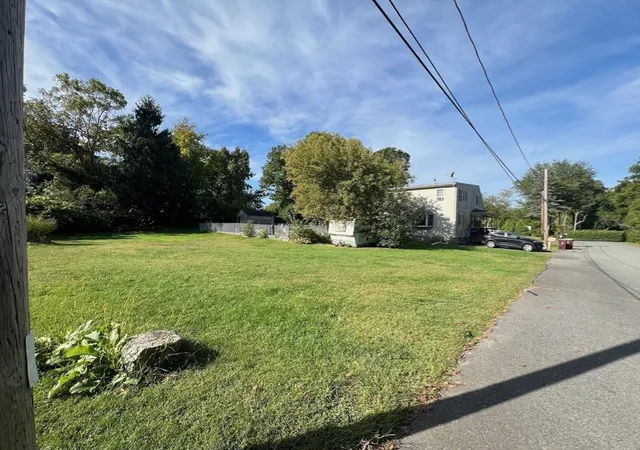 37th image of 15 Hiram St, Acushnet, MA 02743 | MLS# 73514366