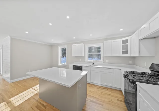 3rd image of 6 Amandas Way #6, Halifax, MA 02338 | MLS# 73482843