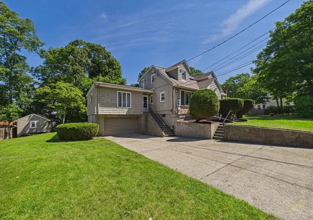 3rd image of 844 Hood St, Fall River, MA 02720 | MLS# 73558088