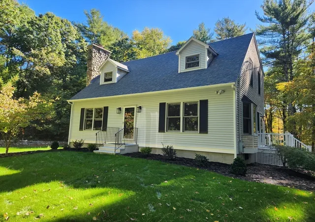 1st image of 163 Quanapoag Rd, Freetown, MA 02717 | MLS# 73526713