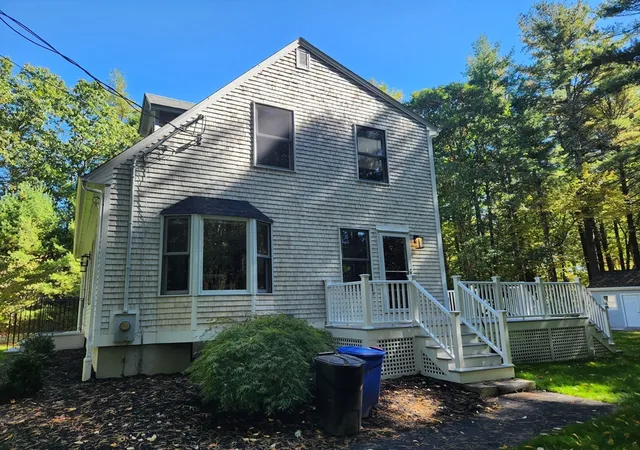 3rd image of 163 Quanapoag Rd, Freetown, MA 02717 | MLS# 73526713