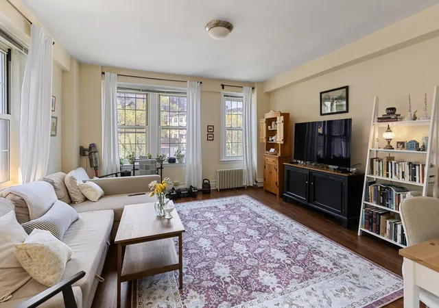 Listing Photo 4 - Condo for sale in building located at 1401 Beacon St, Brookline, MA 02446