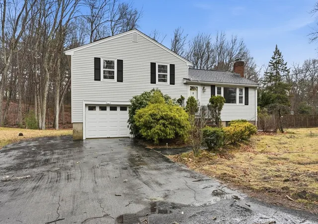 Homes for sale in Canton, MA | 8 Ledgewood Dr, Canton, MA 02021 | MLS# 73497636
