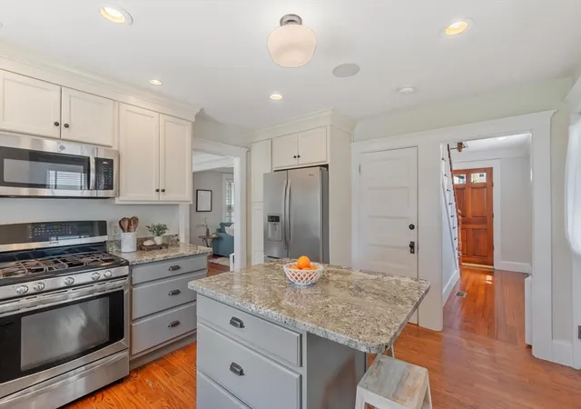 4th image of 89 Grant St, Concord, MA 01742 | MLS# 73506713