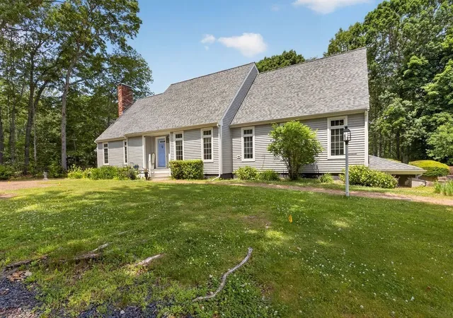 2nd image of 346 Judson St, Raynham, MA 02767 | MLS# 73536356