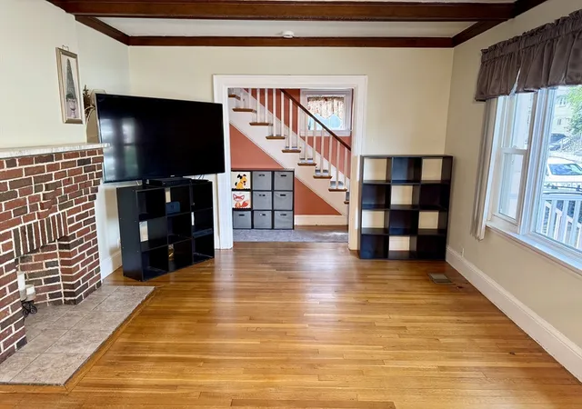 4th image of 17 Chisholm St, Everett, MA 02149 | MLS# 73561670