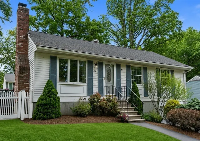 Homes for sale in Hudson, MA | 30 Vinal St, Hudson, MA 01749 | MLS# 73524593