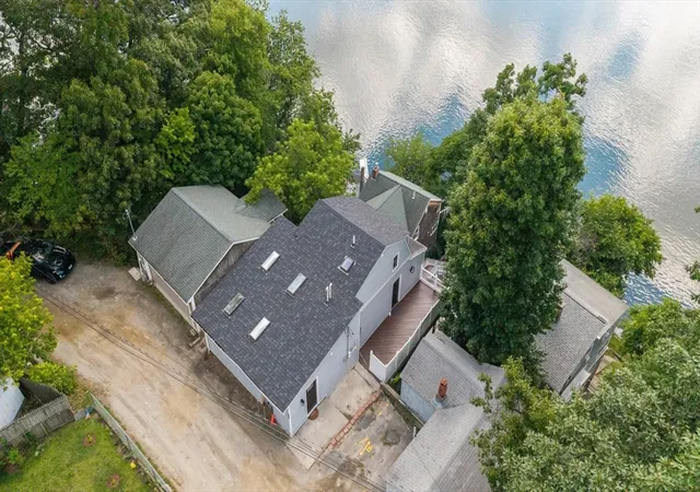 2nd image of 20 B Oakland Ave, Shrewsbury, MA 01545 | MLS# 73547258