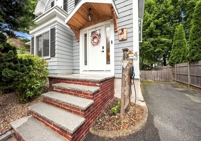 2nd image of 8 Charles St, Stoneham, MA 02180 | MLS# 73568203