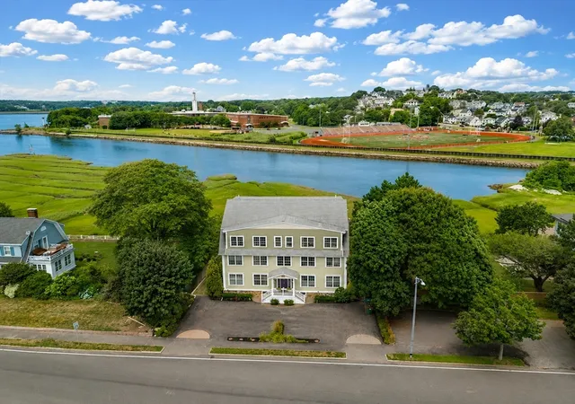 Photo 4 of Sale Pending at 7 Essex Ave #1, Gloucester, MA 01930 | MLS# 73557785 | Listing updated on 2026-08-11