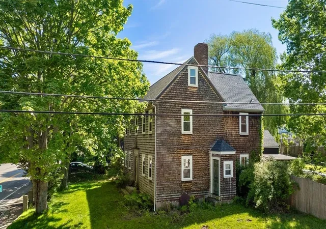 3rd image of 25 Poplar Street, Gloucester, MA 01930 | MLS# 73525198