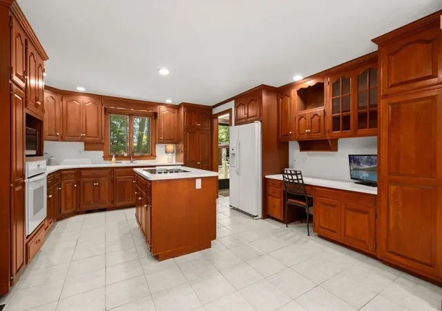 Photo 3 of Sale Pending at 11 Elginwood Rd, Peabody, MA 01960 | MLS# 73557159 | Listing updated on 2026-09-03