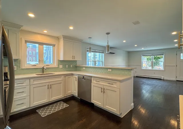 4th image of 212 W 6th St, Boston, MA 02127