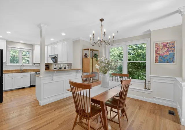 5th image of 36 Roosevelt Rd, Lexington, MA 02421