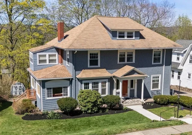2nd image of 28 Maplewood Rd, Worcester, MA 01602 | MLS# 73563104