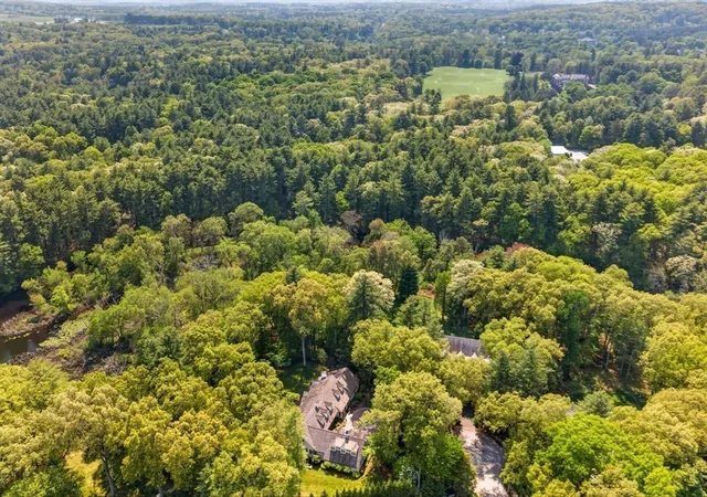 39th image of 12 Winding River Cir, Wellesley, MA 02482 | MLS# 73555707
