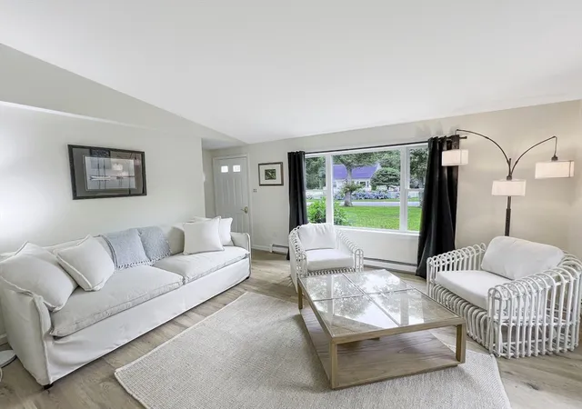 2nd image of 82 Pennsylvania Avenue, Oak Bluffs, MA 02557 | MLS# 73545719