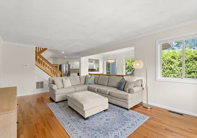 Homes for sale in Salem, MA | 42 Cavendish Cir, Salem, MA 01970