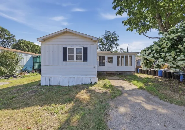 1st image of 194 Lafayette Road #1N, Salisbury, MA 01952 | MLS# 73563155