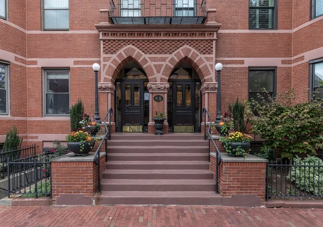 Homes for sale in Boston, MA | 10 Cumberland Street #4, Boston, MA 02115 | MLS# 73492743