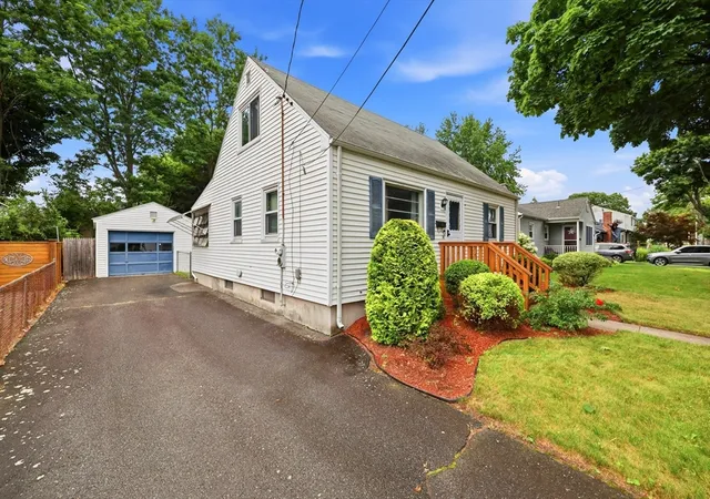 Photo 3 of Sale Pending at 57 Arthur St, Springfield, MA 01104 | MLS# 73553468 | Listing updated on 2026-09-02