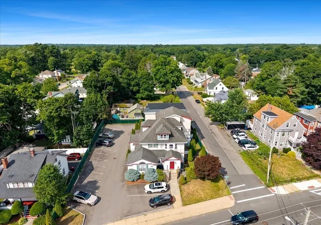 3rd image of 1004 N Main St, Brockton, MA 02301