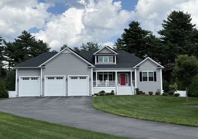1st image of 14 Stone Ridge Dr, Seekonk, MA 02771 | MLS# 73561216